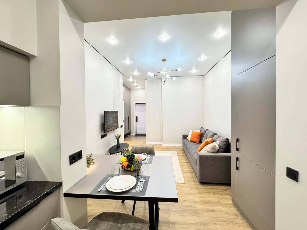 2 Apartment, жк комфорт сити, Flat 132 Almaty