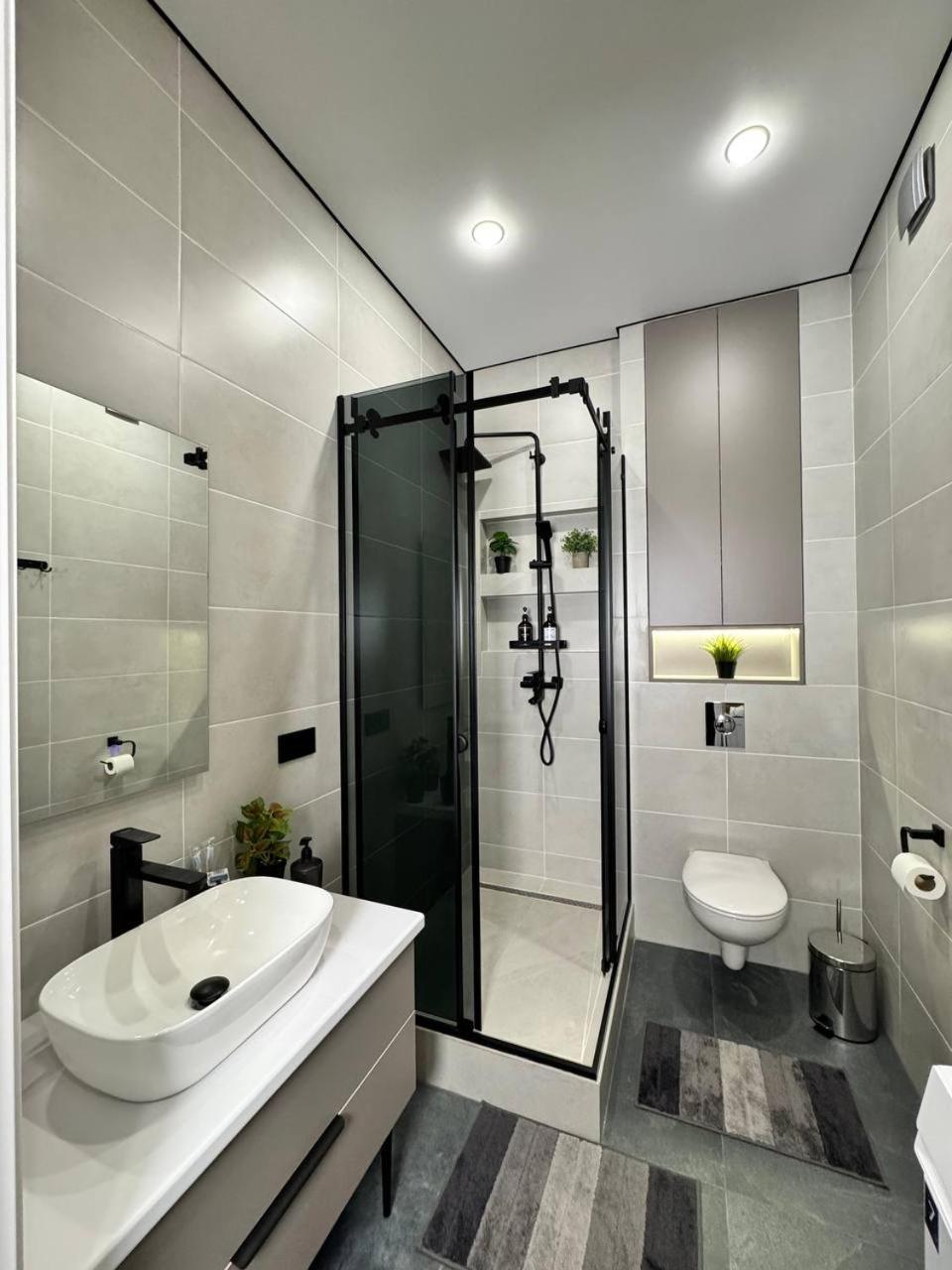 Apartment 2 Apartment, жк комфорт сити, Flat 132