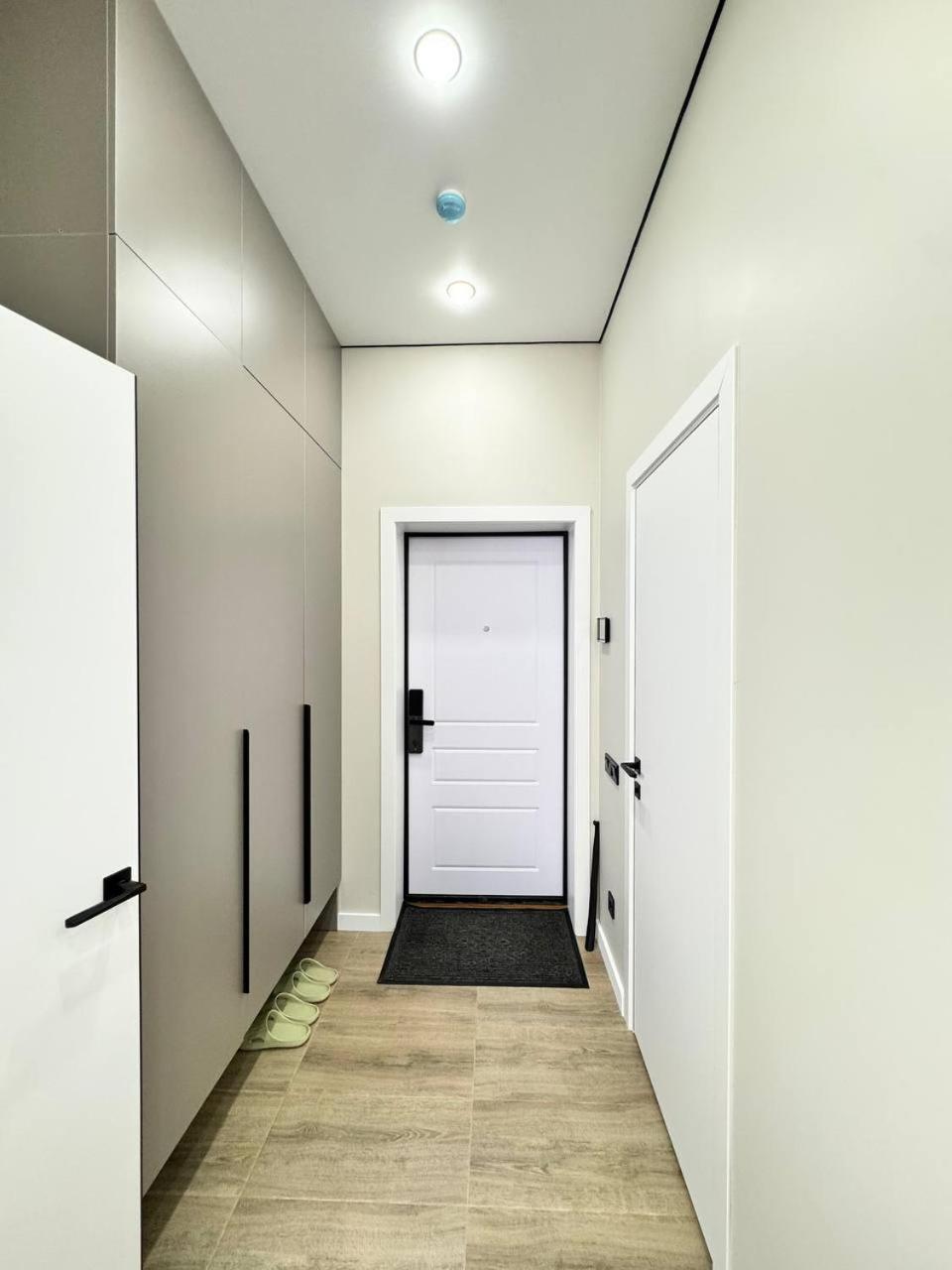 2 Apartment, жк комфорт сити, Flat 132 Apartment Almaty