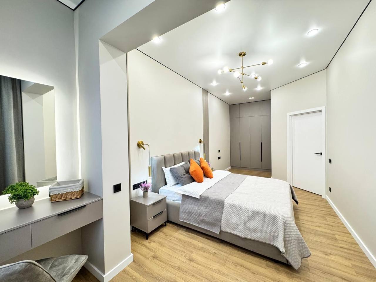 2 Apartment, жк комфорт сити, Flat 132 Almaty
