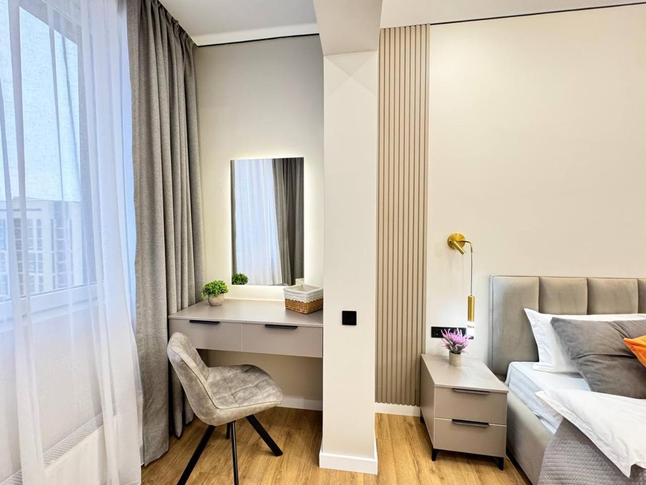2 Apartment, жк комфорт сити, Flat 132