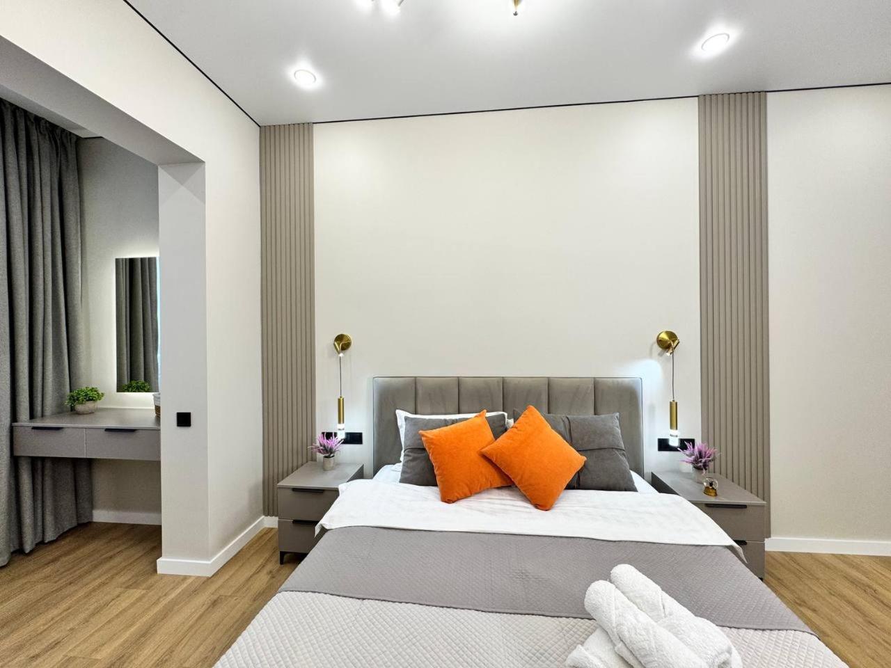 2 Apartment, жк комфорт сити, Flat 132 * Almaty