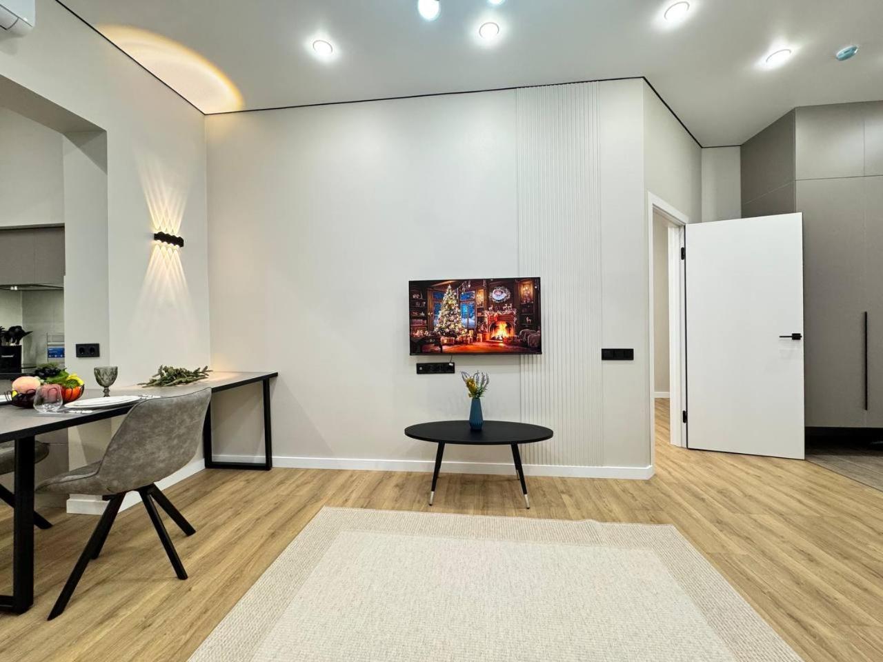 2 Apartment, жк комфорт сити, Flat 132 Almaty
